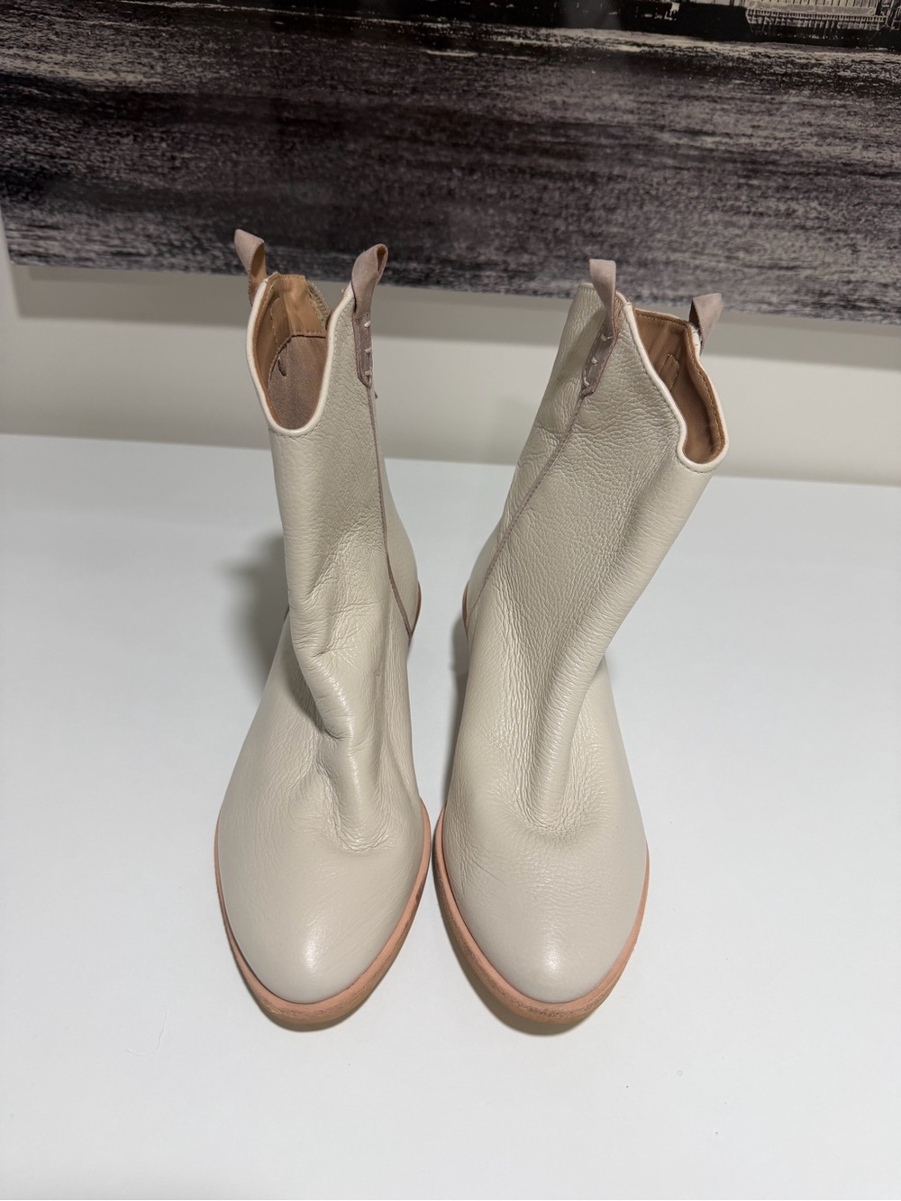 Kaanas Cream Leather Ankle Boots